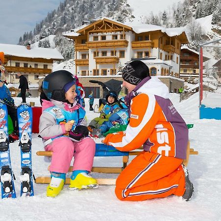 Familienhotel Oberkarteis Hüttschlag Exterior foto
