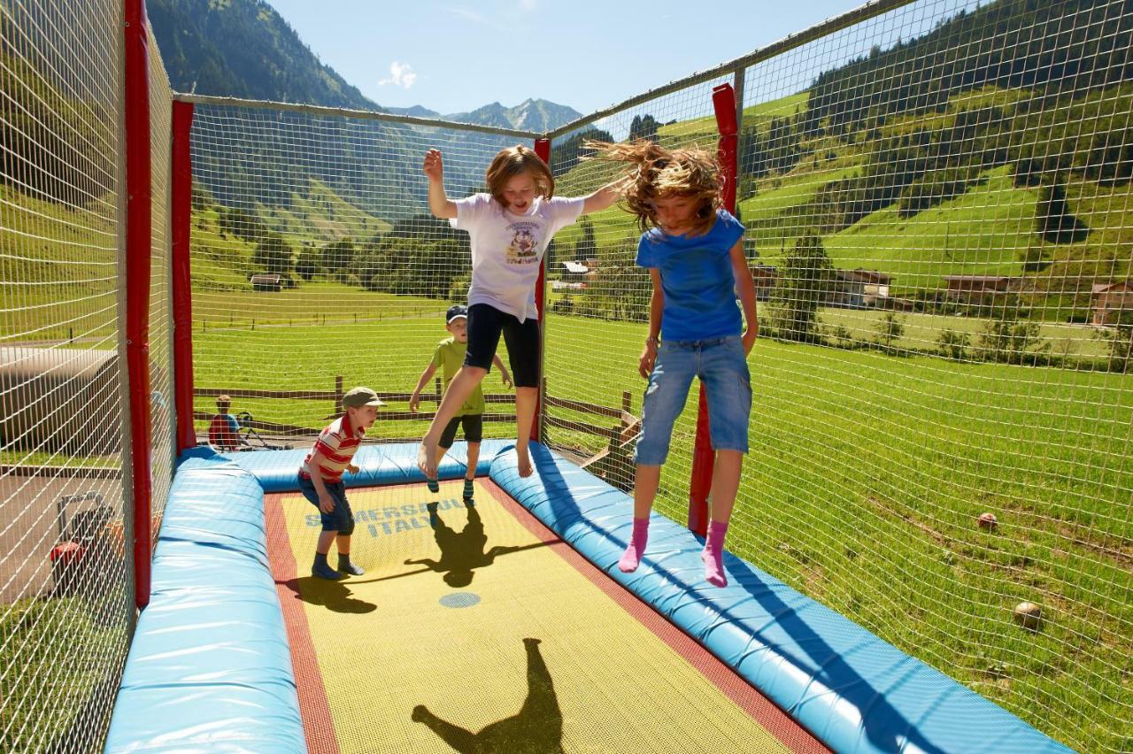 Familienhotel Oberkarteis Hüttschlag Exterior foto
