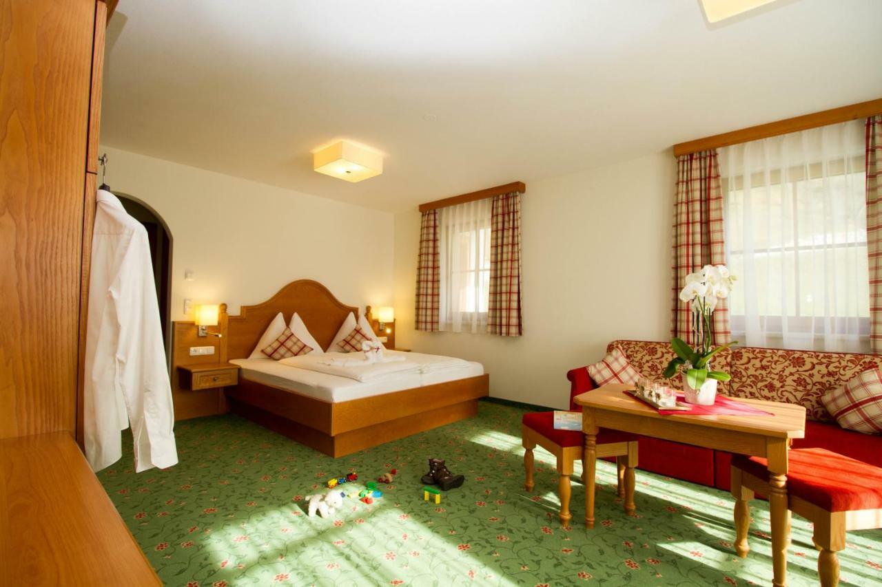 Familienhotel Oberkarteis Hüttschlag Exterior foto